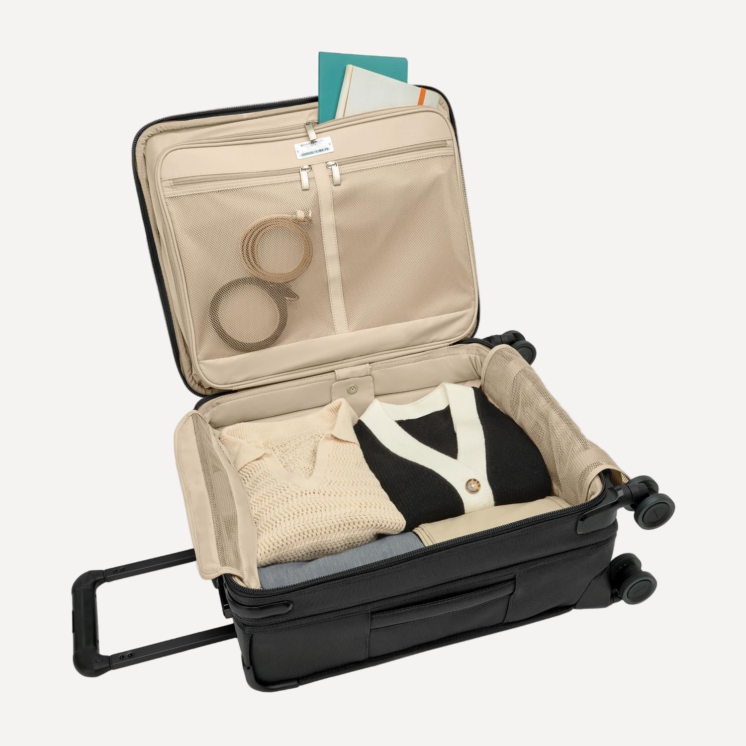 Briggs & Riley Global 53cm Carry-On Expandable Spinner