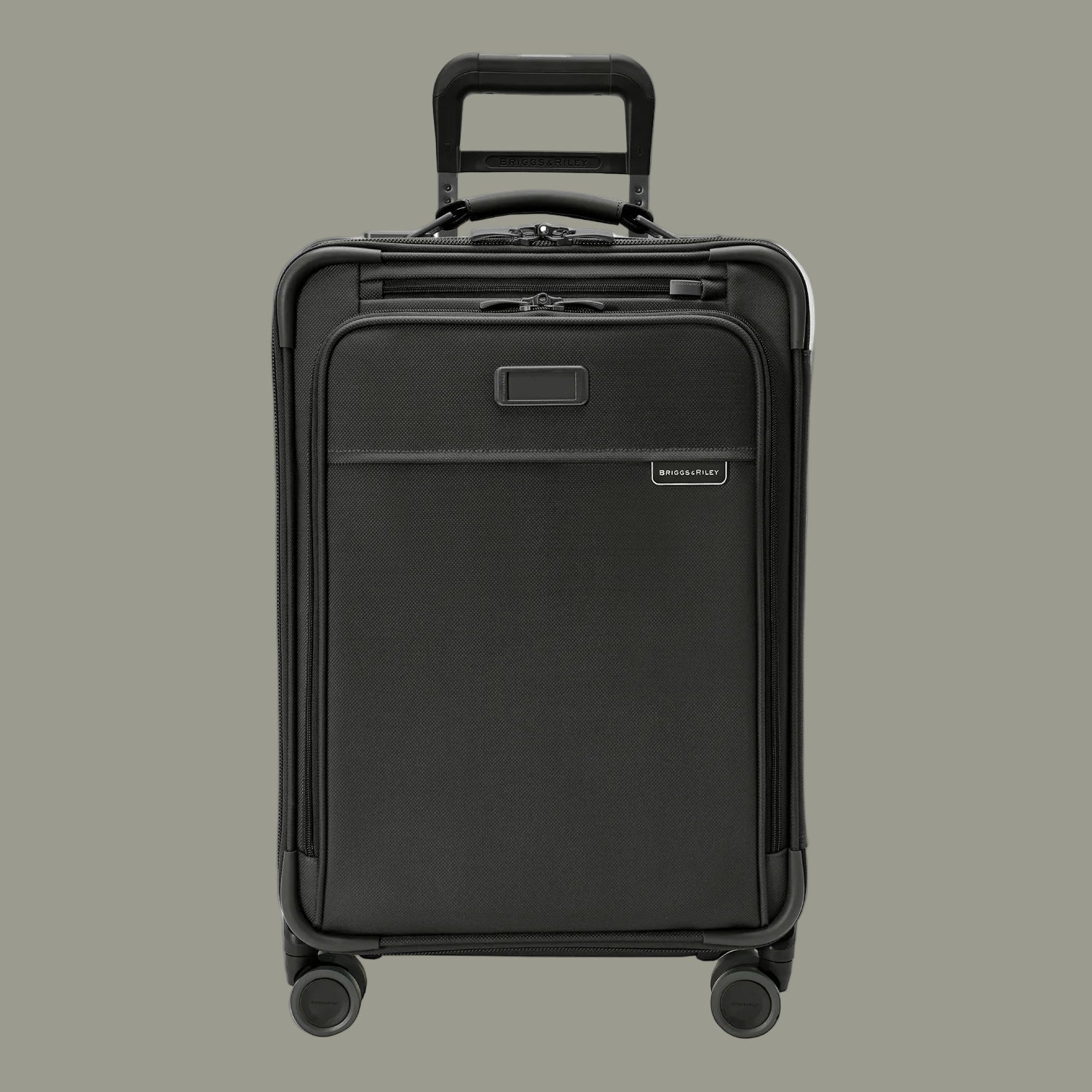 Briggs & Riley Essential 56cm Carry-On Expandable Spinner