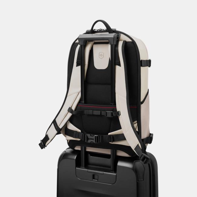 Altmont Modern Traveler Backpack