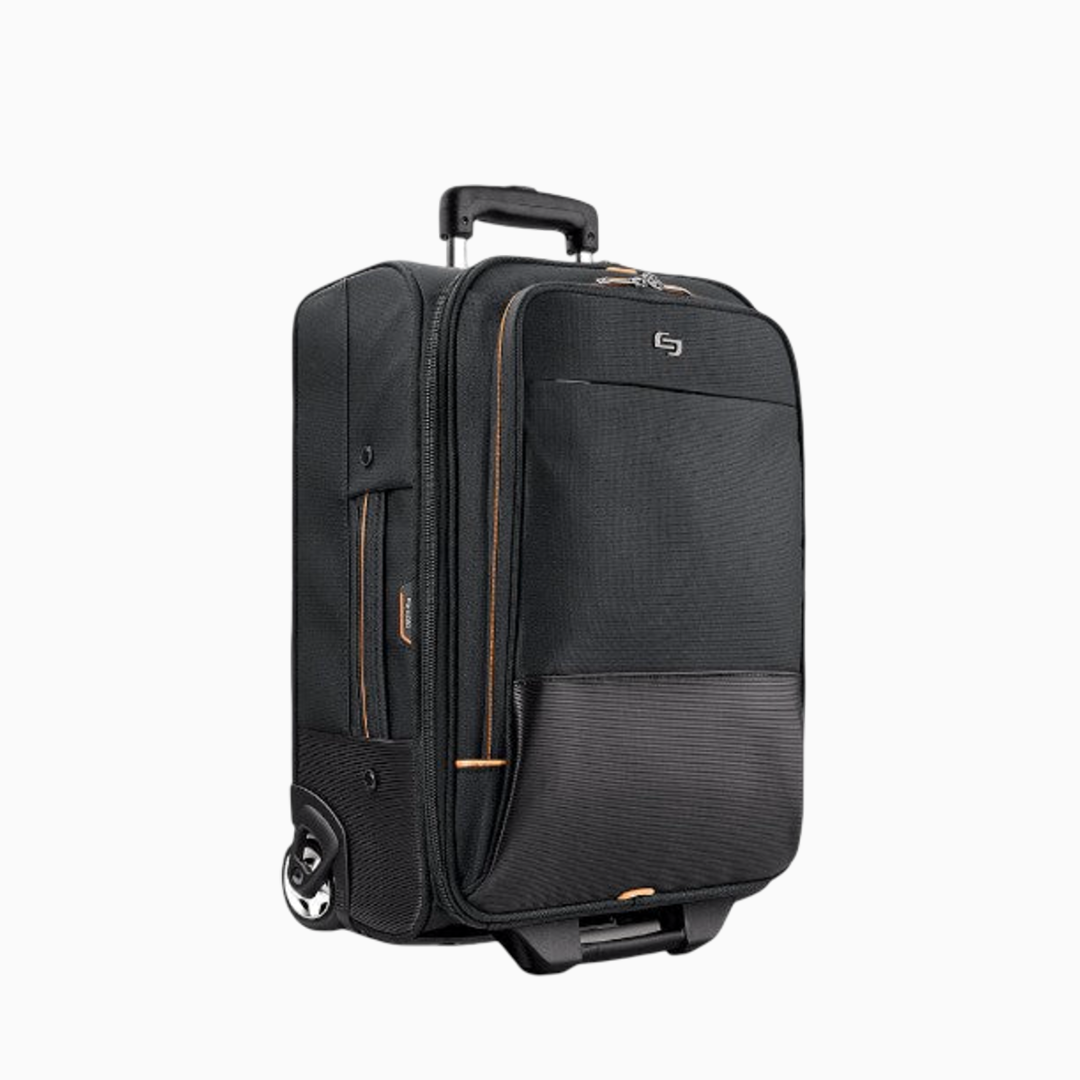 Solo Urban Rolling Overnighter Case in Black